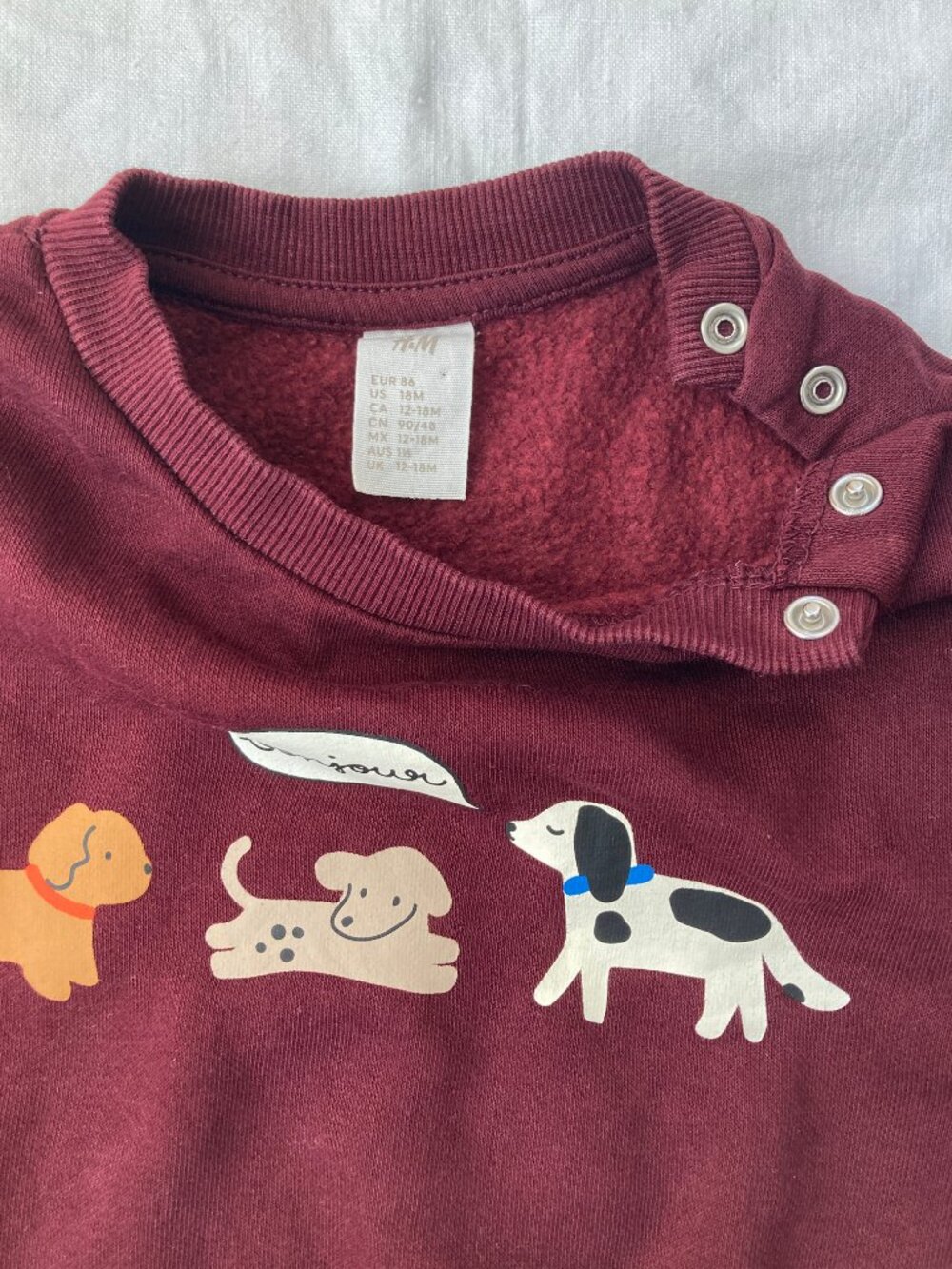 💙2/$25 H&M 12-18 Months Toddler Baby Maroon Dog Bonjour Crewneck Sweatshirt - Picture 2 of 2